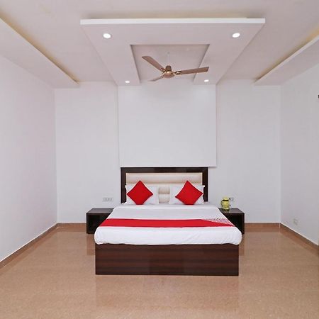 Oyo 29755 Hotel Jammu Airlines Zewnętrze zdjęcie