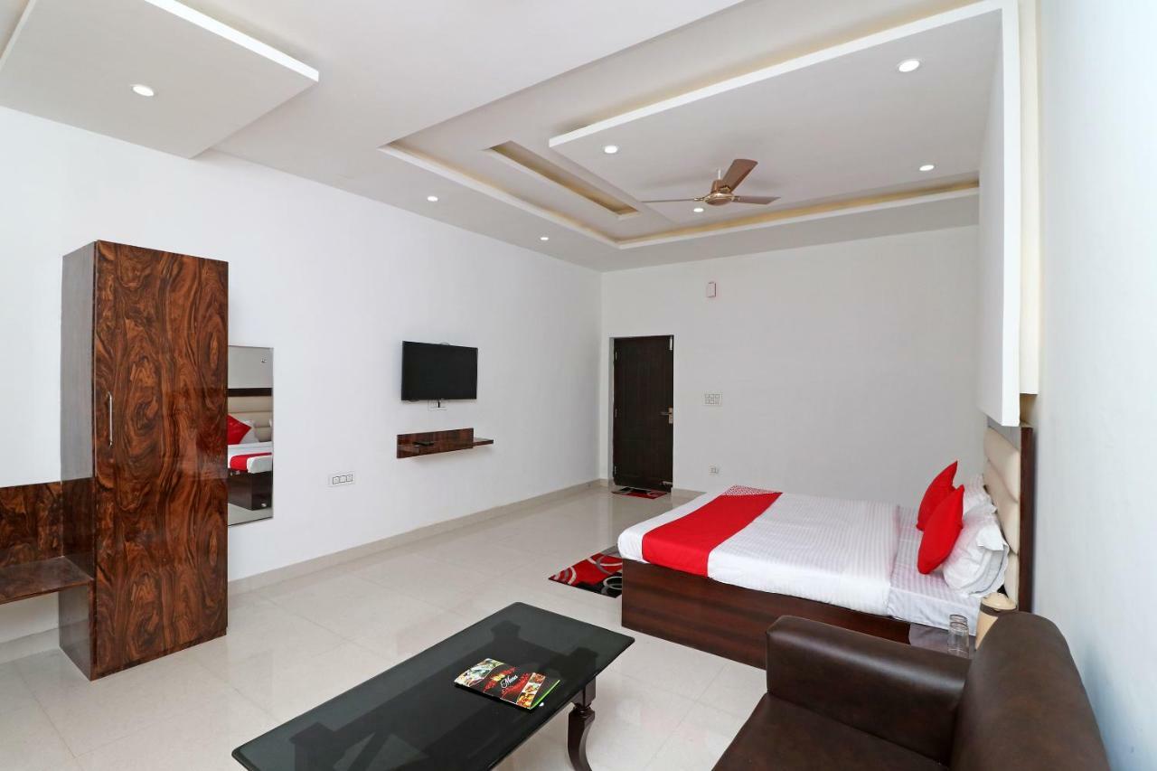 Oyo 29755 Hotel Jammu Airlines Zewnętrze zdjęcie