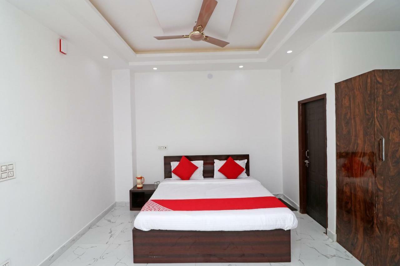 Oyo 29755 Hotel Jammu Airlines Zewnętrze zdjęcie
