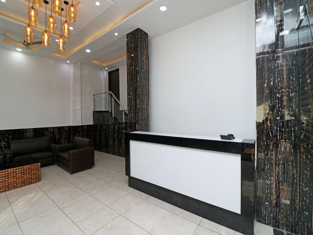 Oyo 29755 Hotel Jammu Airlines Zewnętrze zdjęcie